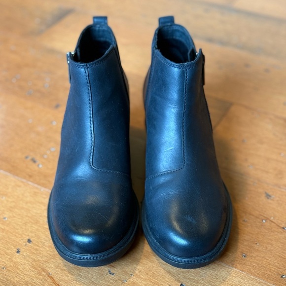 Sorel Evie II Waterproof Black Leather Zip Booties Size 7 - Picture 5 of 9